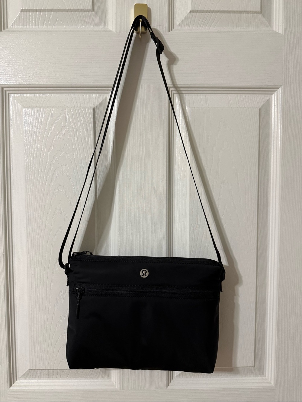 lululemon athletica Black Crossbody Messenger Bag